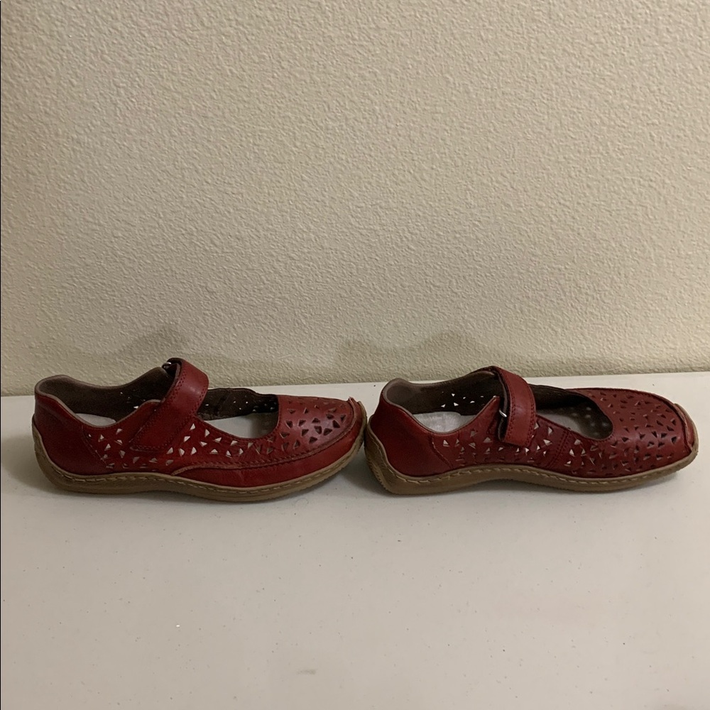 Rieker Red Leather Mary Janes Shoes Women’s Size 40 (Size 8.5-9) Laser Cut - Picture 7 of 10